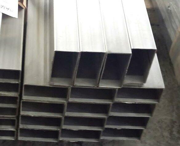 Труба нержавеющая матовая прямоугольная AISI 304 80х40х2